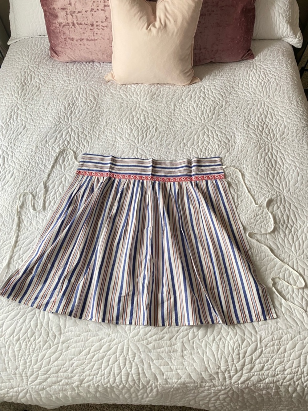 Striped Apron- Midi Skirt with flare - Picture 2 of 4
